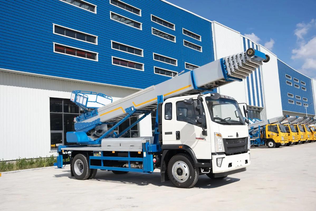 内黄出租云梯车高空作业车 建筑垃圾搬运